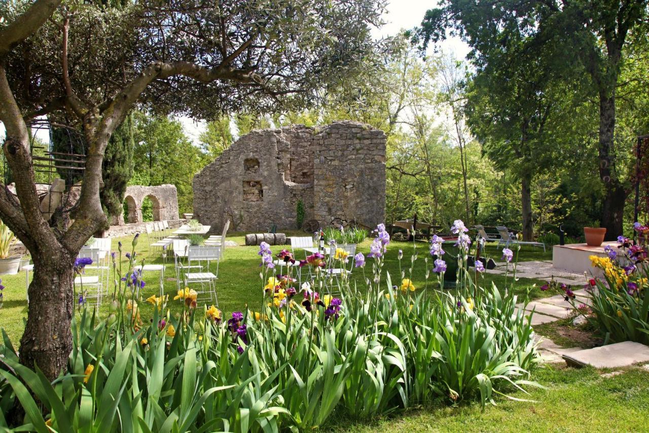 La Magnanerie d'Hôtes ,le jardin secret Sauve Extérieur photo